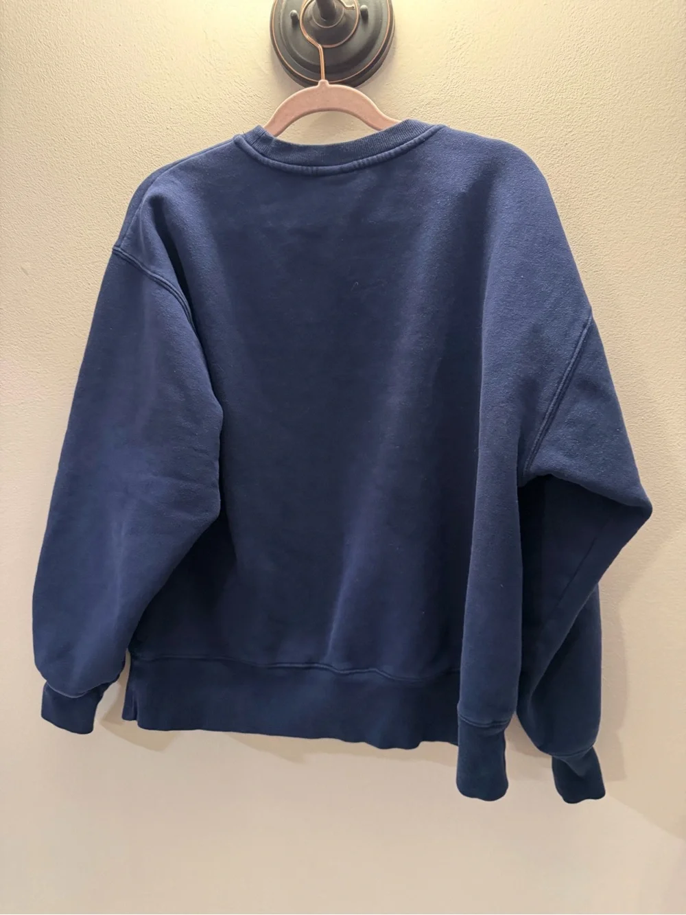Aritzia Tna CozyAF Fleece Crewneck Sweatshirt Navy Blue Size 2
